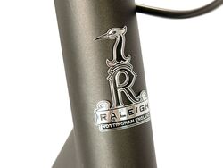 Raleigh Pioneer Crossbar Traditional Hybrid Bicycle - Graphite Black/Grey 2 Thumbnail