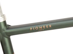 Raleigh Pioneer Trail Crossbar Traditional Hybrid Bicycle 2021 - Green/Black 4 Thumbnail