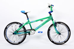 Urban Gorilla Tail Whip Junior Kids Gyro Green BMX Bike - 20