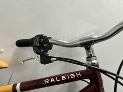 Graded Raleigh POP 20 Kids Bike - Plum 6 Thumbnail