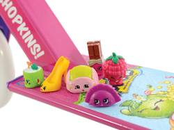 Shopkins Collectible In-Line Kids Scooter with Basket 1 Thumbnail