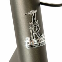 Raleigh Pioneer Crossbar Traditional Hybrid Bicycle - Graphite Black/Grey - Image 3