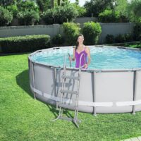 Bestway Flowclear 42"/1.07m Safety Pool Ladder - Image 2