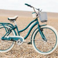 Huffy Deluxe Cruiser Unisex Bicycle, 26" Wheel - Satin Teal/White - Image 3