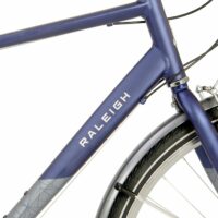 Raleigh Pioneer Tour Crossbar Traditional Hybrid Bicycle - Grey/Blue - Image 4