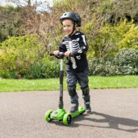 Xootz Scout Tri-Scooter - Green - Image 3
