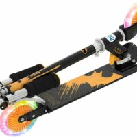 Batman Folding Inline Scooter with Light Up Wheels - Image 2