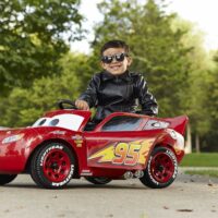 Huffy Disney Cars Lightning McQueen Electric Ride On Car 6v - Red - Image 4